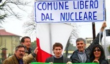 I Verdi : grazie a noi il Comune di Forlì è libero dal Nucleare, ora scriviamolo sui cartelli. Il Consiglio Comunale di lunedì, dopo un ampio dibattito, ha approvato due ordini del giorno presentati dal Gruppo dei Verdi, il primo sul nucleare, il secondo sull’adesione al manifesto per...